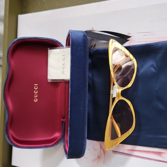 GUCCI NWT Sunglasses Yellow and Pink - Picture 3 of 6